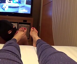 Korean Foot Goddess - Worship my feet while I'm watching TV